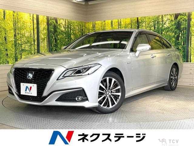 2019 Toyota Crown Hybrid