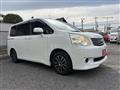 2010 Toyota Noah