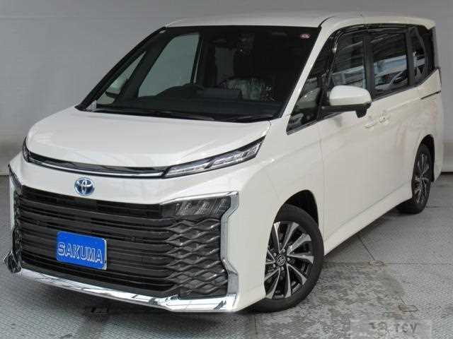 2023 Toyota Voxy