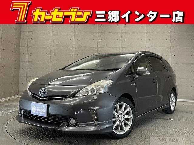 2013 Toyota PRIUS α