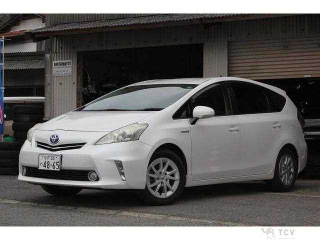 2013 Toyota PRIUS α