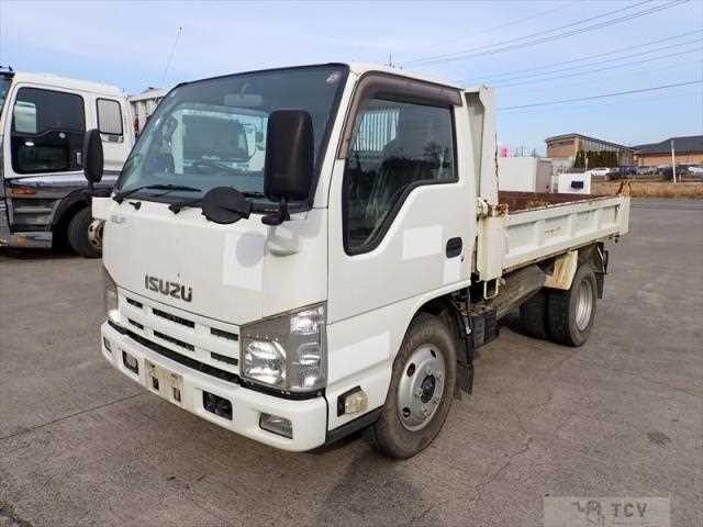 2013 Isuzu Elf Truck