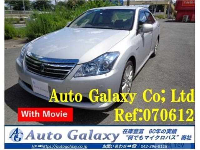 2010 Toyota Crown Hybrid