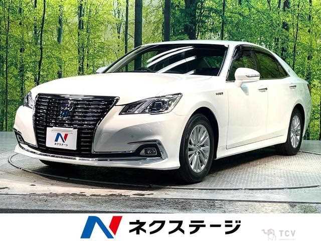 2015 Toyota Crown Hybrid