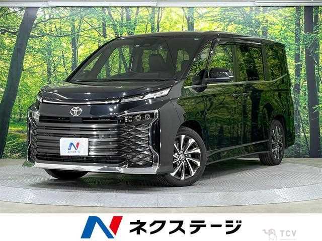 2022 Toyota Voxy