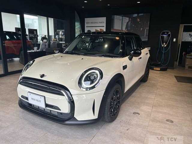 2021 BMW MINI
