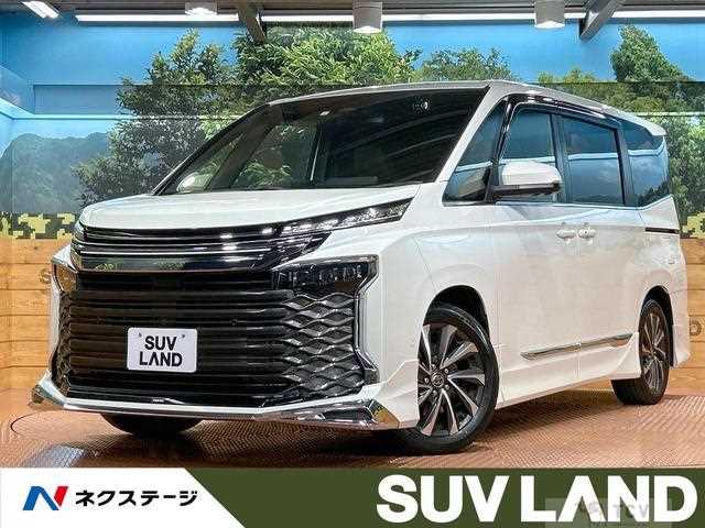 2023 Toyota Voxy