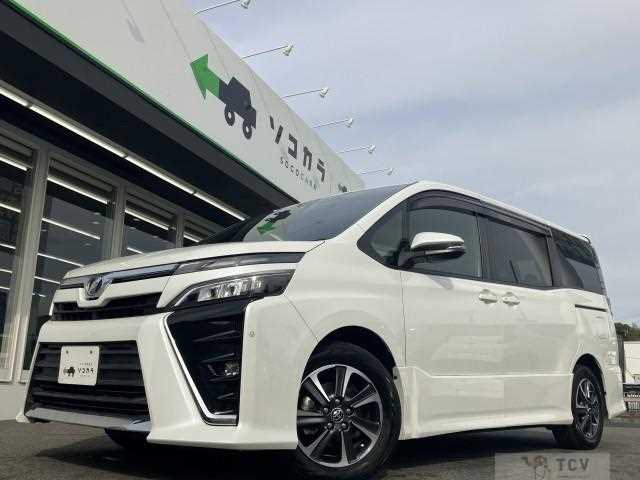2017 Toyota Voxy