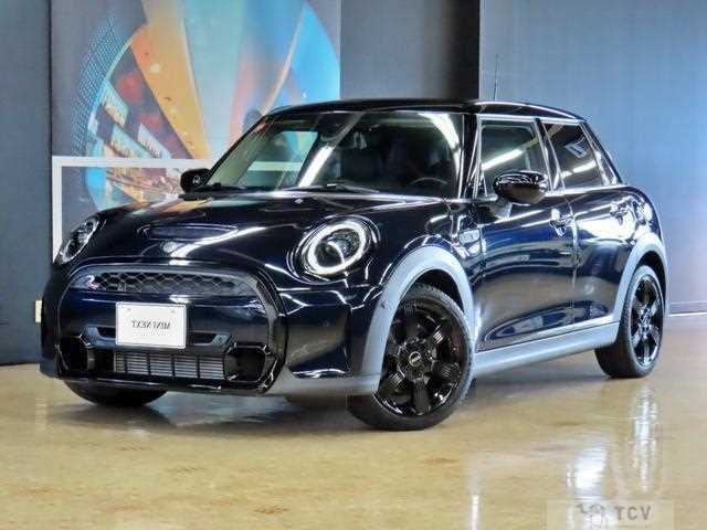2022 BMW MINI