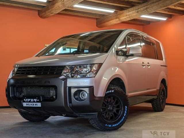 2014 Mitsubishi Delica D5