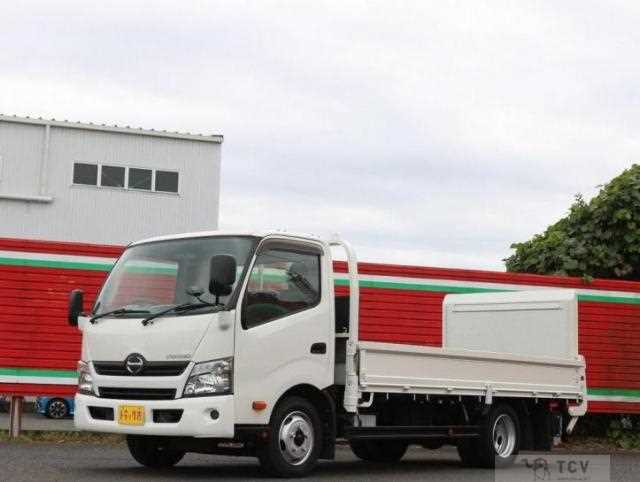 2017 Hino Dutro
