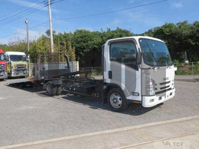 2021 Isuzu Elf Truck
