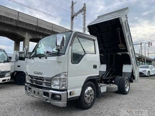 2014 Isuzu Elf Truck