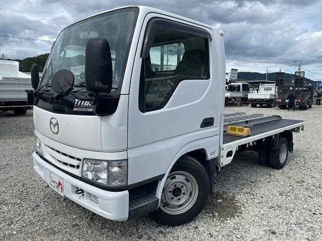 2004 Mazda Titan Dash