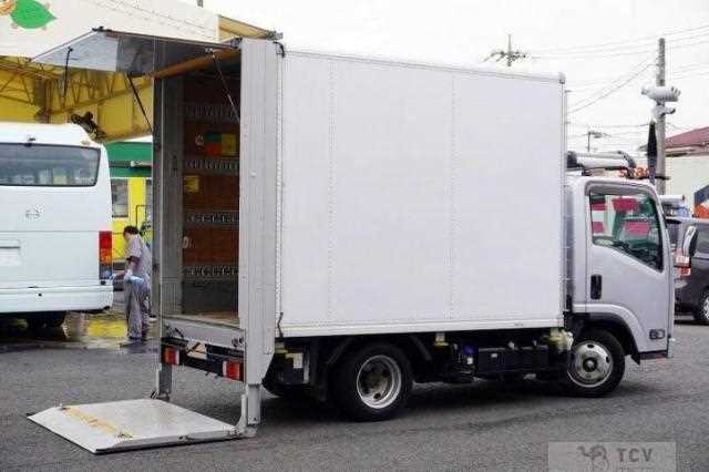 2021 Isuzu Elf Truck