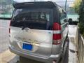 2005 Toyota Noah