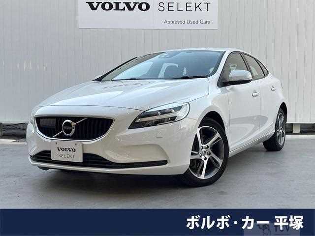 2017 Volvo V40