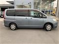 2008 Nissan Serena