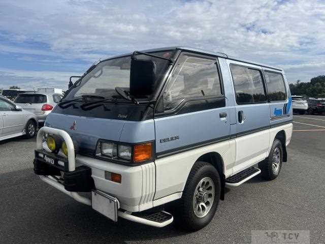 1990 Mitsubishi Delica Starwagon