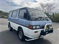 1990 Mitsubishi Delica Starwagon