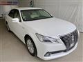 2013 Toyota Crown Hybrid