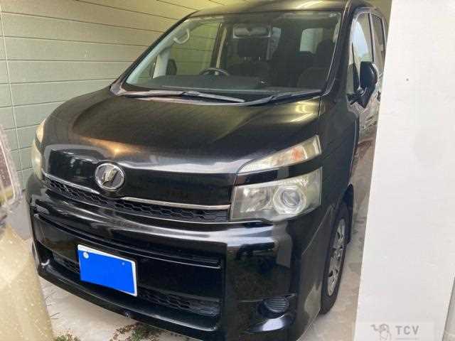 2011 Toyota Voxy