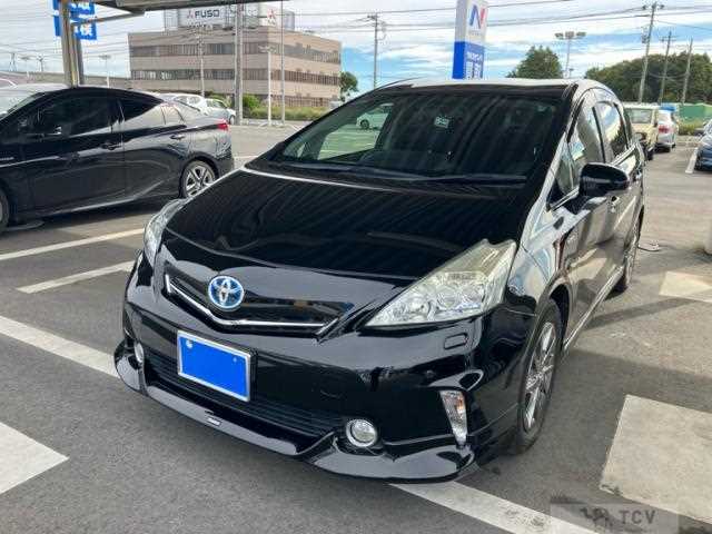 2013 Toyota PRIUS α