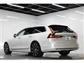 2022 Volvo V90
