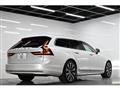 2022 Volvo V90
