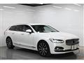 2022 Volvo V90