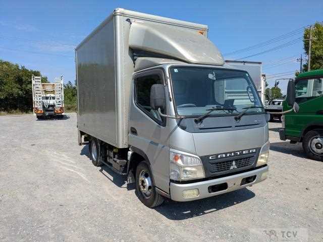 2006 Mitsubishi Fuso Canter Guts