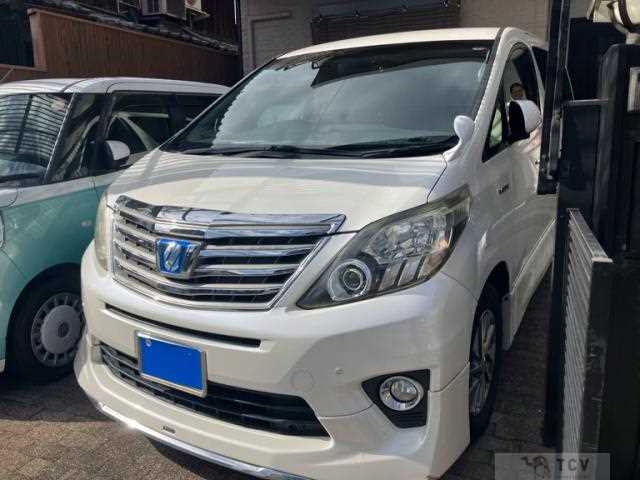 2013 Toyota Alphard Hybrid