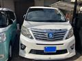 2013 Toyota Alphard Hybrid