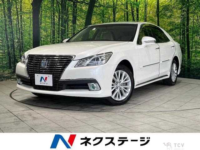 2013 Toyota Crown