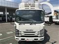 2016 Isuzu Elf Truck