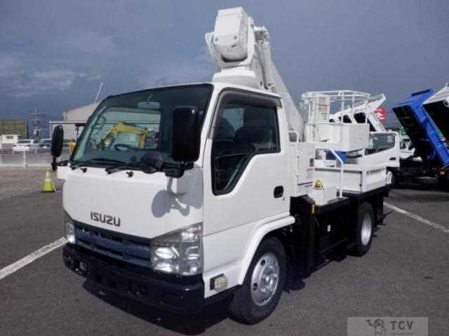 2011 Isuzu Elf Truck