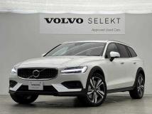 2025 Volvo V60