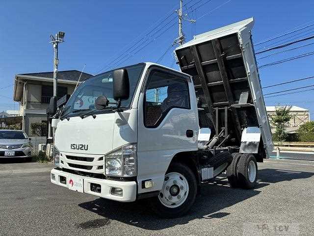 2021 Isuzu Elf Truck