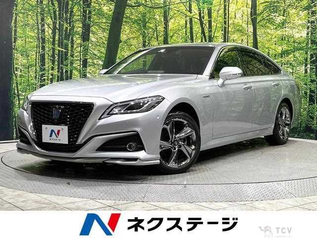 2019 Toyota Crown Hybrid