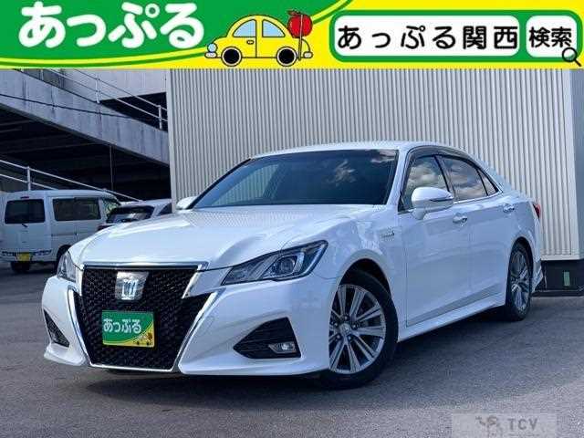 2016 Toyota Crown Hybrid