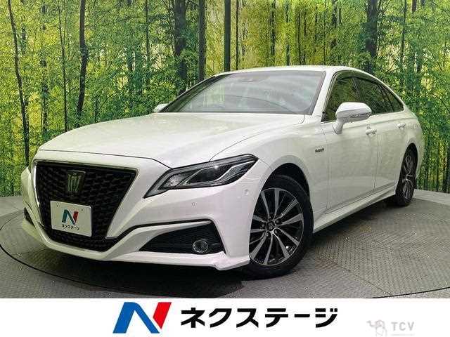 2019 Toyota Crown Hybrid