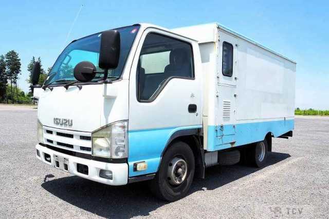 2010 Isuzu Elf Truck