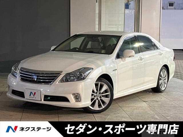 2010 Toyota Crown Hybrid