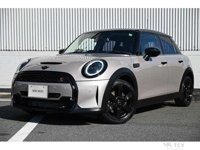 2022 BMW MINI
