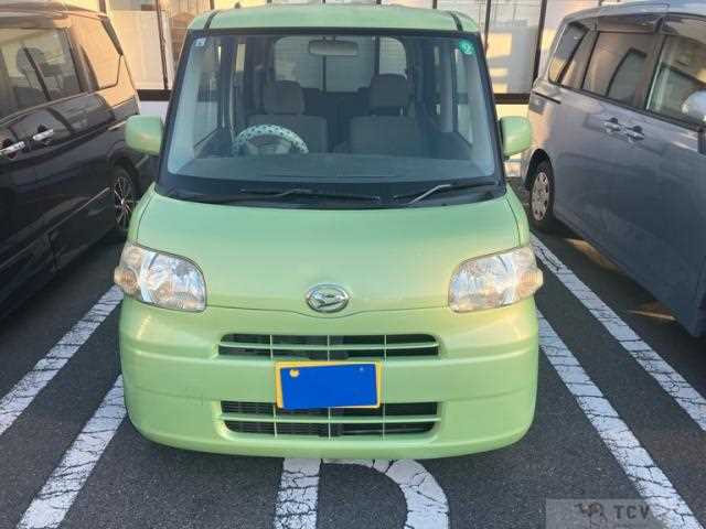 2011 Daihatsu Tanto