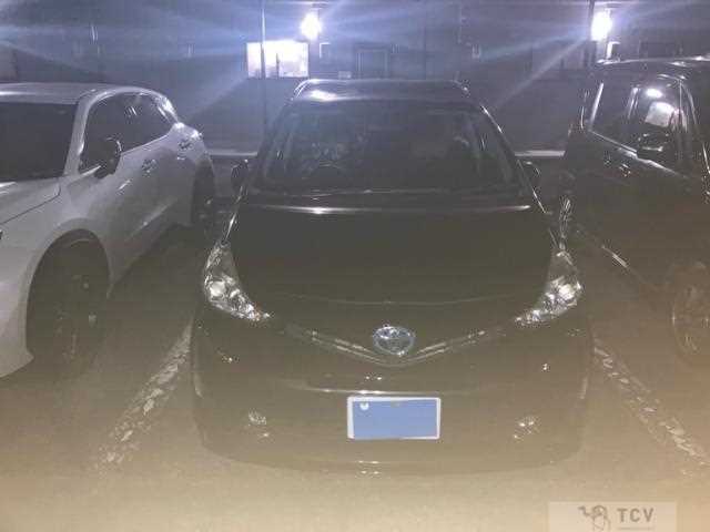 2015 Toyota PRIUS α