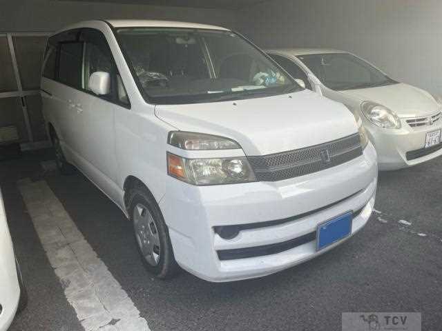 2007 Toyota Voxy
