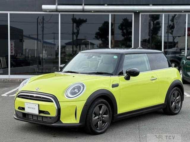 2022 BMW MINI