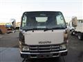 2013 Isuzu Elf Truck