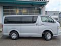 2005 Toyota Regiusace Van